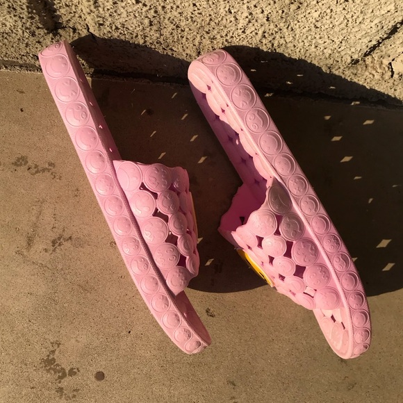 Bundle Sale! Pink Smiley EVA Slides NWT - Picture 5 of 8